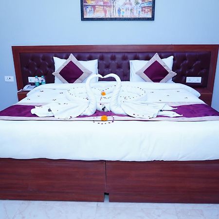 Expomart Inn Greater Noida Rom bilde